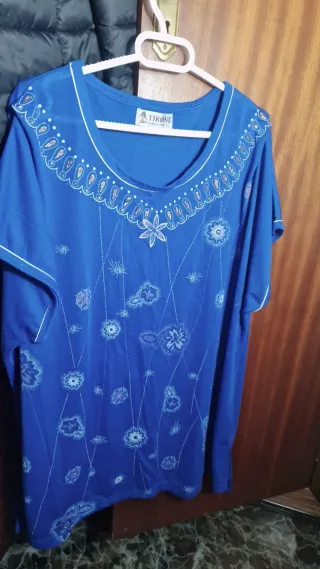 Blusón Tirone azul talla L