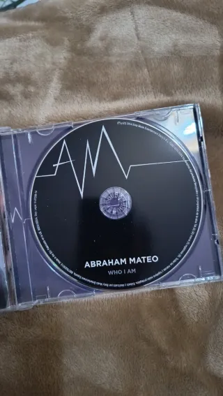 Discos de Abraham Mateo + libro biográfico