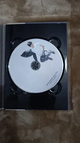 Discos de Abraham Mateo + libro biográfico