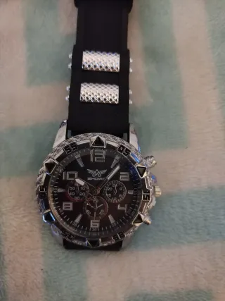 Reloj Analógico Zhowf Negro y Plateado