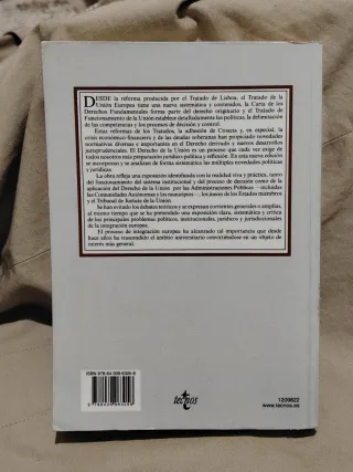 Instituciones y Derecho de la Unión Europea (Sp...