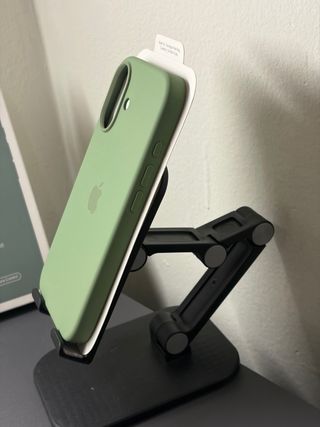 Custodia iPhone 17 MagSafe Silicone Apple