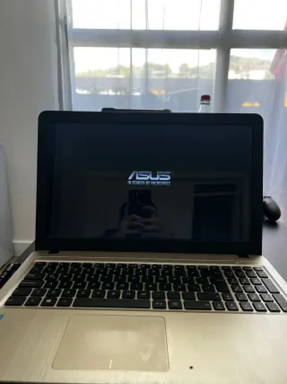 Ordenador ASUS Negro/Dorado