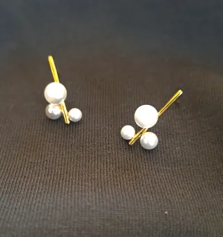 Pendientes Plata Ley, baño de Oro 18k Perlas