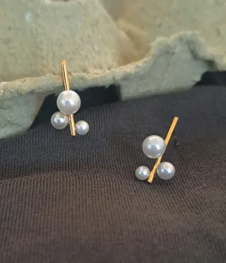 Pendientes Plata Ley, baño de Oro 18k Perlas