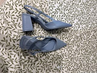 Zapatos de tacón azul cielo talla 38