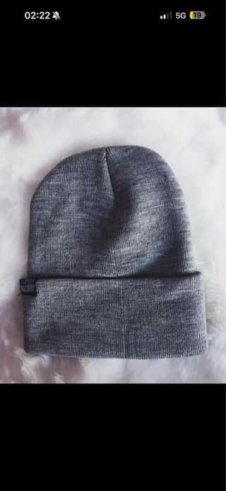 Cappellino grigio Cocaine & Caviar