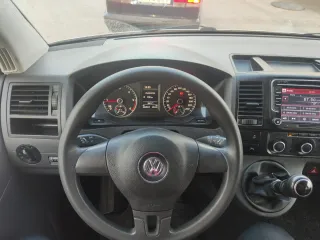 Volkswagen Caravelle 2011
