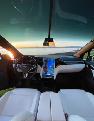 Tesla Model X 2018