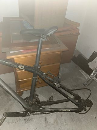 Bicicleta y accesorios