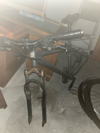 Bicicleta y accesorios