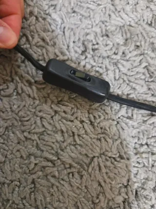 Candeeiro de mesa metal e madeira