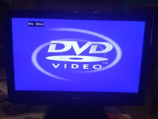 Televisor OKI 22 LED Plano con dvd  y usb