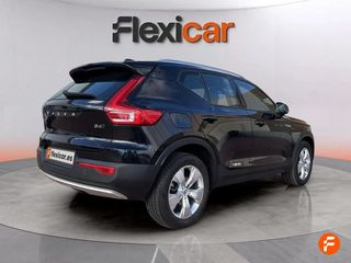 Volvo XC40 2.0 B4 G Momentum Pro Auto
