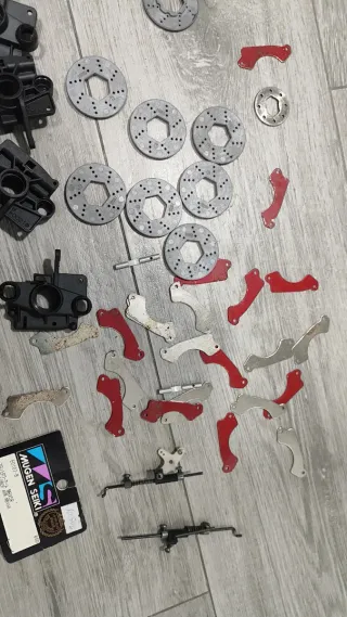 Coche RC Mugen MBX5R Piezas