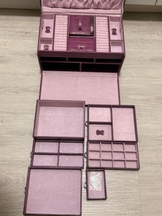 Joyero grande de El Corte Inglés morado con espejo