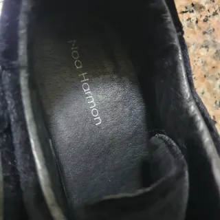 Zapatos negros con pedrería