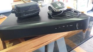 Cámaras de vigilancia y grabador