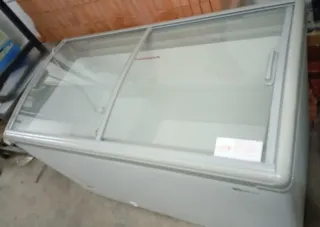 Congelador Horizontal con Puerta Cristal