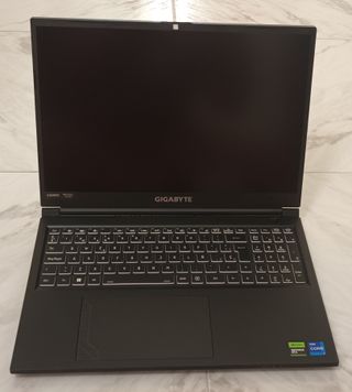 Portátil (2025 )Gigabyte G6 KF i7 13700h RTX 4060