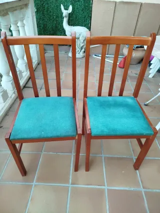 Juego de 2 sillas de comedor de madera
