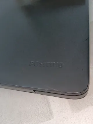 Ordenador portátil POSITIVO Negro