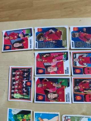 Lote cromos Panini ,años 80-90-2024.