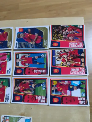 Lote cromos Panini ,años 80-90-2024.