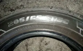 Neumáticos Pirelli 205/65/R16 C 107-105T