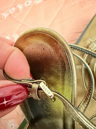 Sandalias Gucci Doradas