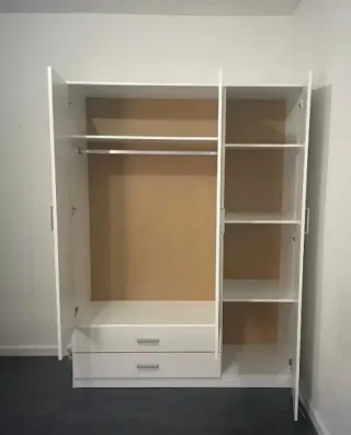 Canapés,  colchones, cabezales, somieres, Armario