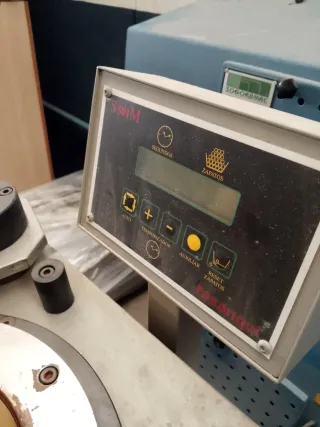 Prensa de membrana tipo lavadora