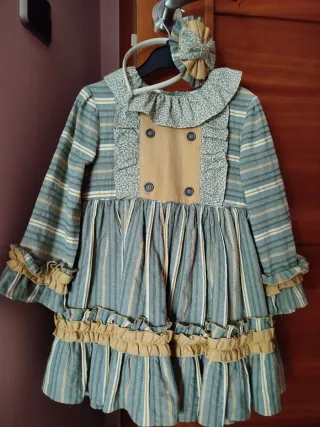 Vestido Miranda con diadema desmontable.Talla 5.