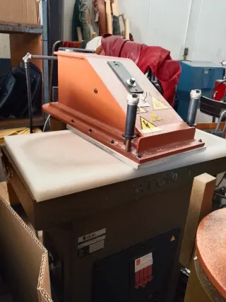 Máquina cortar pieles ATOM