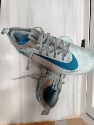 Botas de fútbol Nike Air Zoom Talla 36