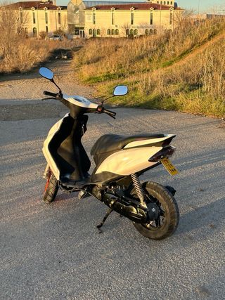 Yamaha Jog RR Scooter