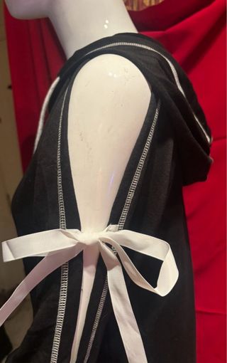 Vestido Sudadera Negro con Capucha