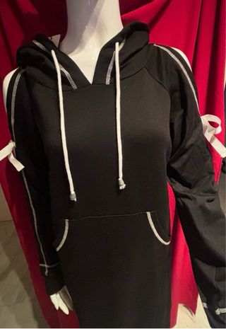 Vestido Sudadera Negro con Capucha