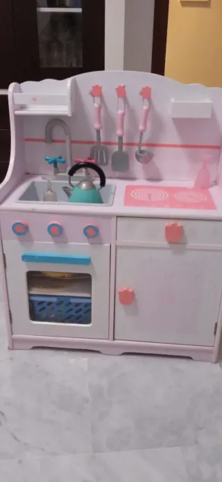 SOLO HASTA FINAL DE MES!!! Cocinita de madera rosa