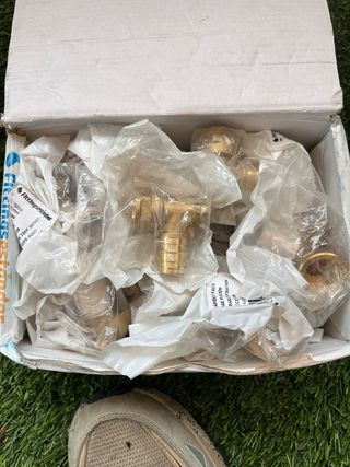 Caja fontanería TE 16-1/2