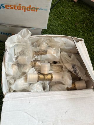 Caja fontanería TE 16-1/2