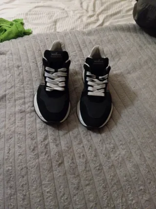 Zapatillas Hogan Mujer Talla 36 Negras y Plateadas