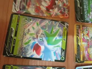 Cartas Pokémon Heatran VMAX 330 HP