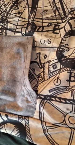 Sudadera con capucha y estampado de mapa