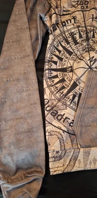 Sudadera con capucha y estampado de mapa