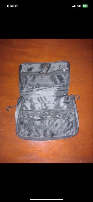 Borsa portaoggetti/cosmetici Hollister nera