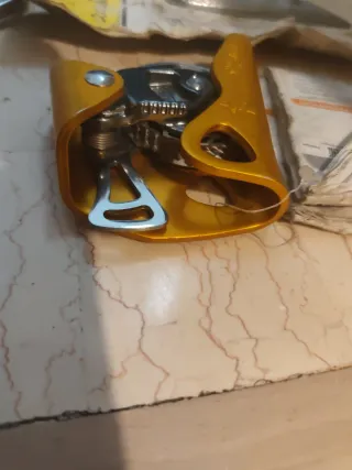 Lotto Arrampicata:Gong,ASAPnuo,Chiodi, Moschettoni