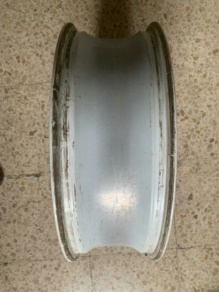 Llanta Trasera Honda RC30