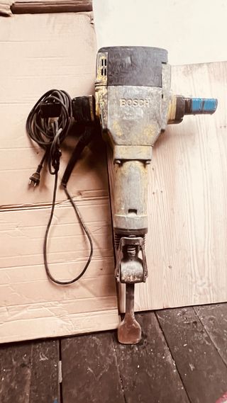 Martillo demoledor Bosch GSH 27 V potente