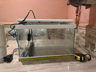 2 acuarios/gambarios completos.